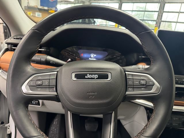 Used 2022 Jeep Compass Limited image 19