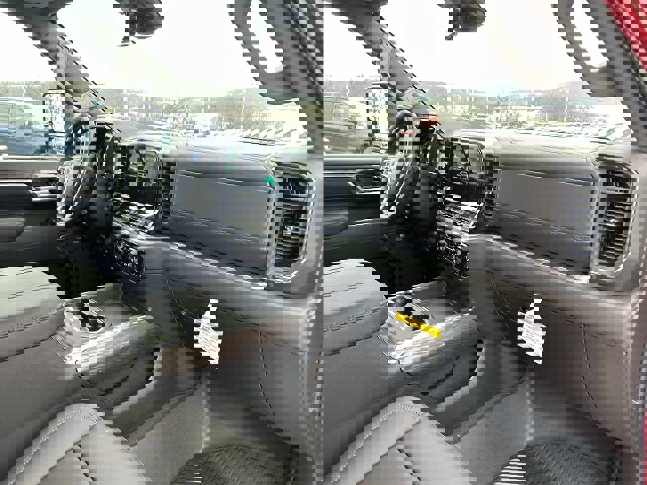 New 2026 Chevrolet Silverado 3500 LTZ w/ LTZ Premium Package image 16