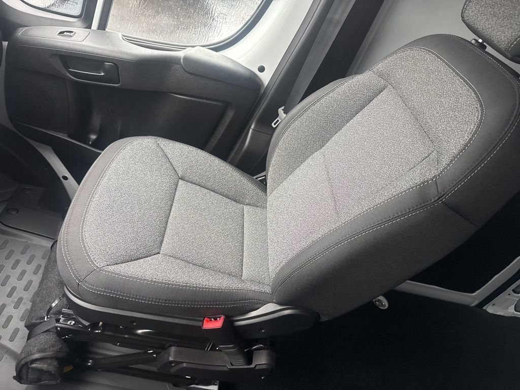 Used 2024 RAM ProMaster 2500 FWD image 25