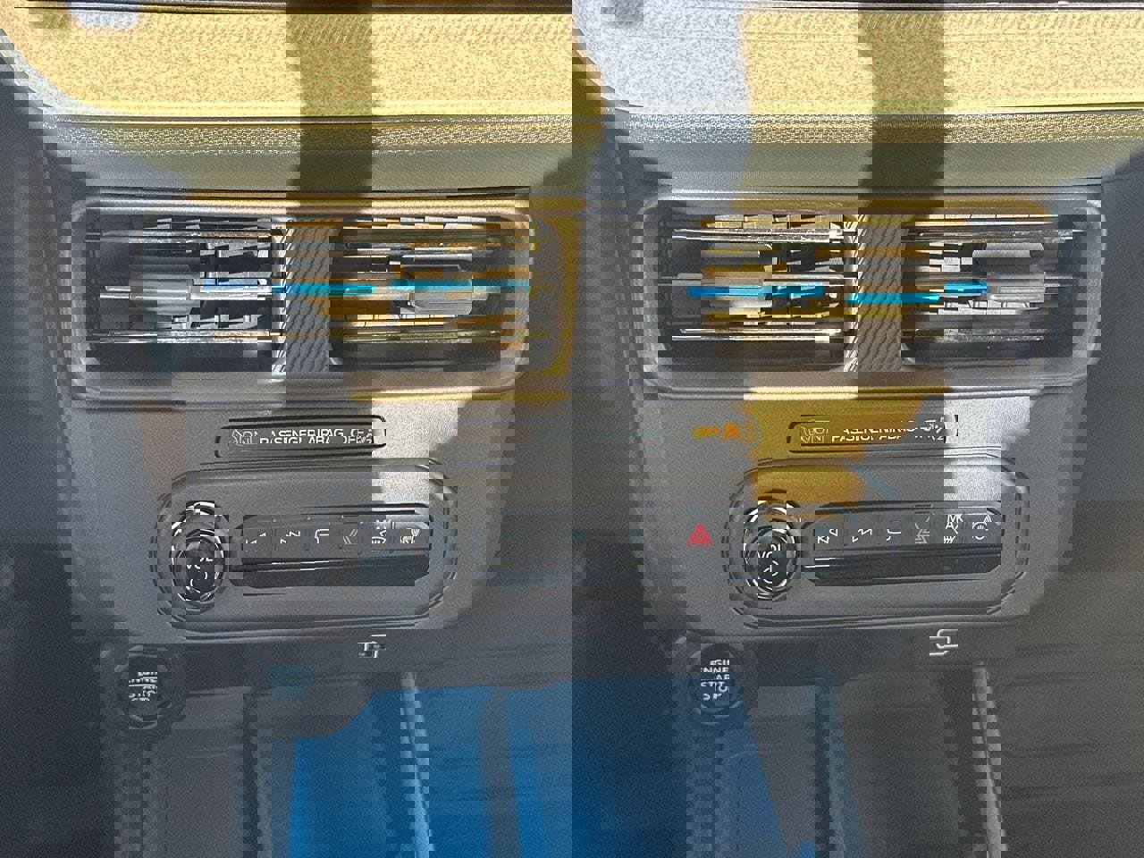 New 2025 Ford Maverick XLT w/ 4K Tow Package image 53