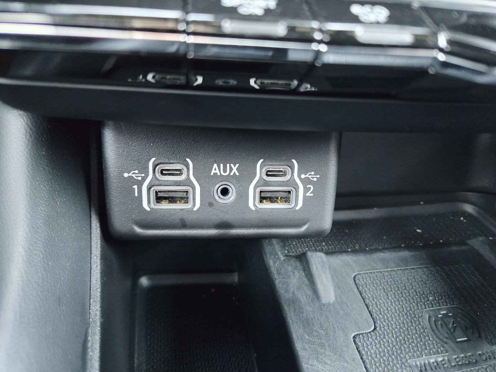 Used 2024 Dodge Durango R/T image 36