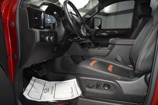 Used 2024 GMC Sierra 2500 AT4 w/ AT4 Premium Plus Package image 38
