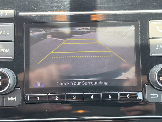 Used 2017 Honda CR-V LX image 31