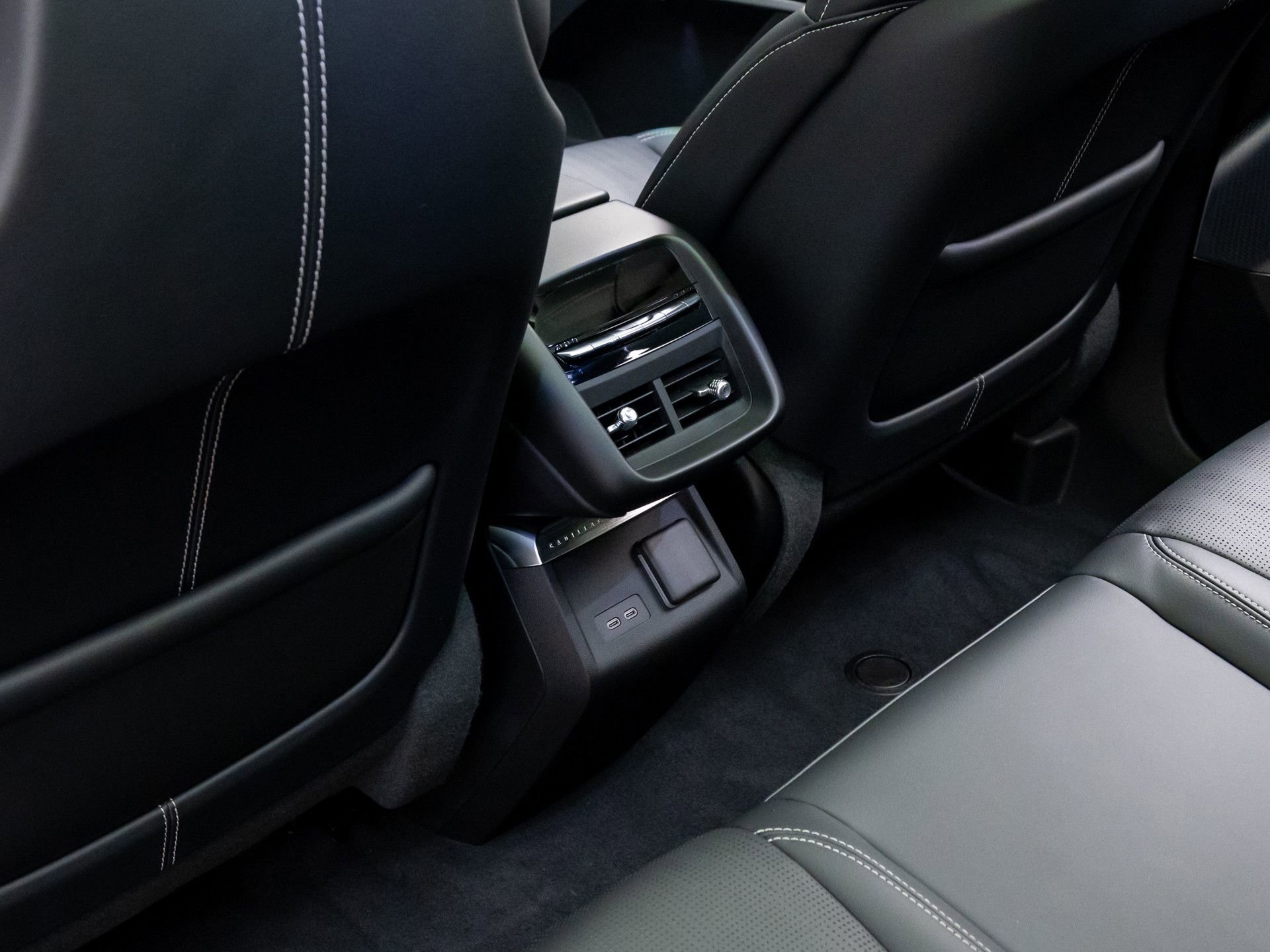 Certified 2024 Cadillac Lyriq Luxury w/ LPO, Floor Liner Package image 21