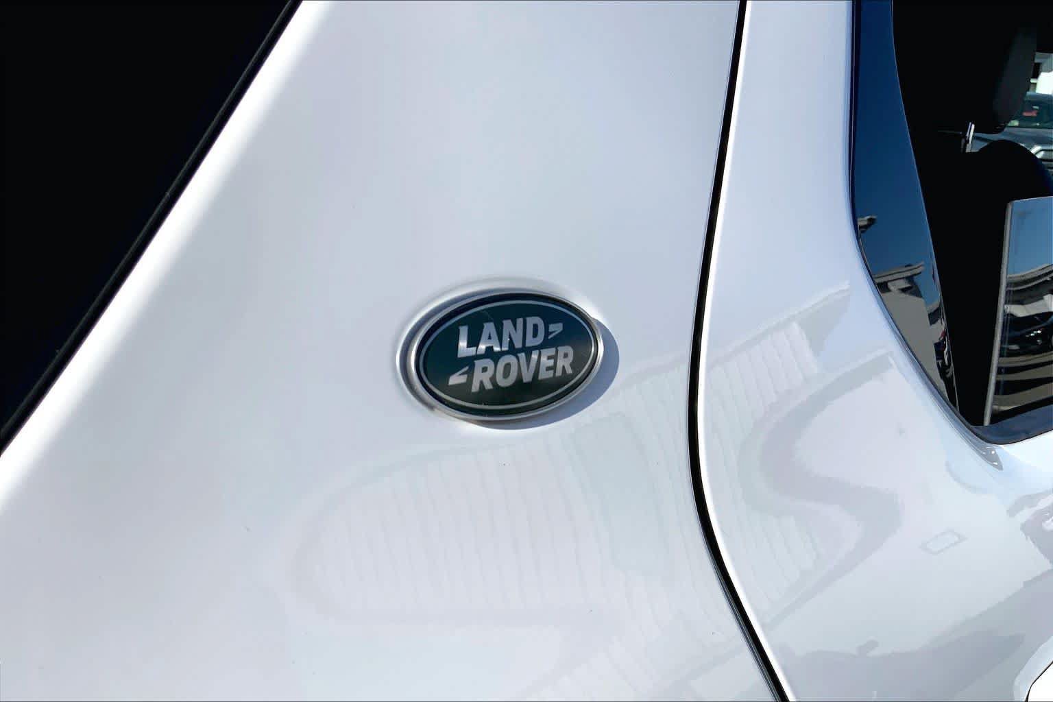 Used 2023 Land Rover Discovery Sport SE R-Dynamic AWD/4WD image 10
