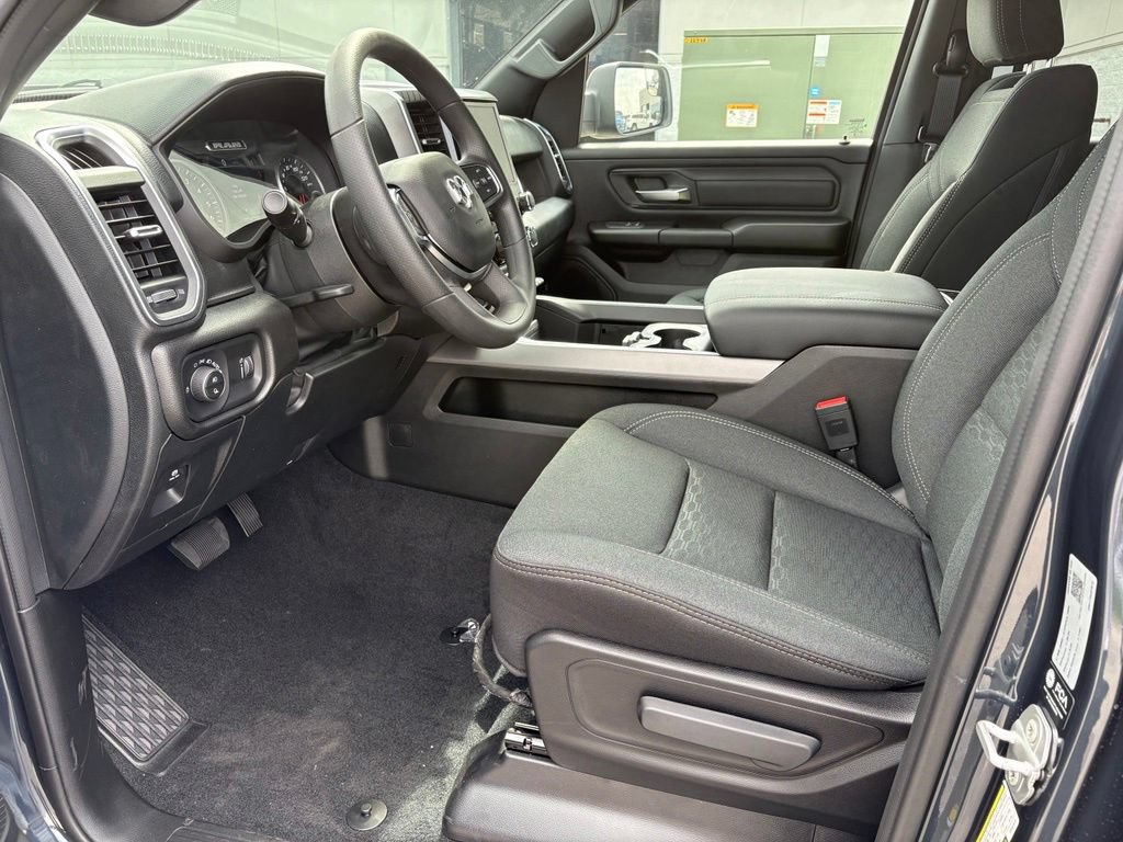 New 2026 RAM 1500 Express AWD/4WD image 7