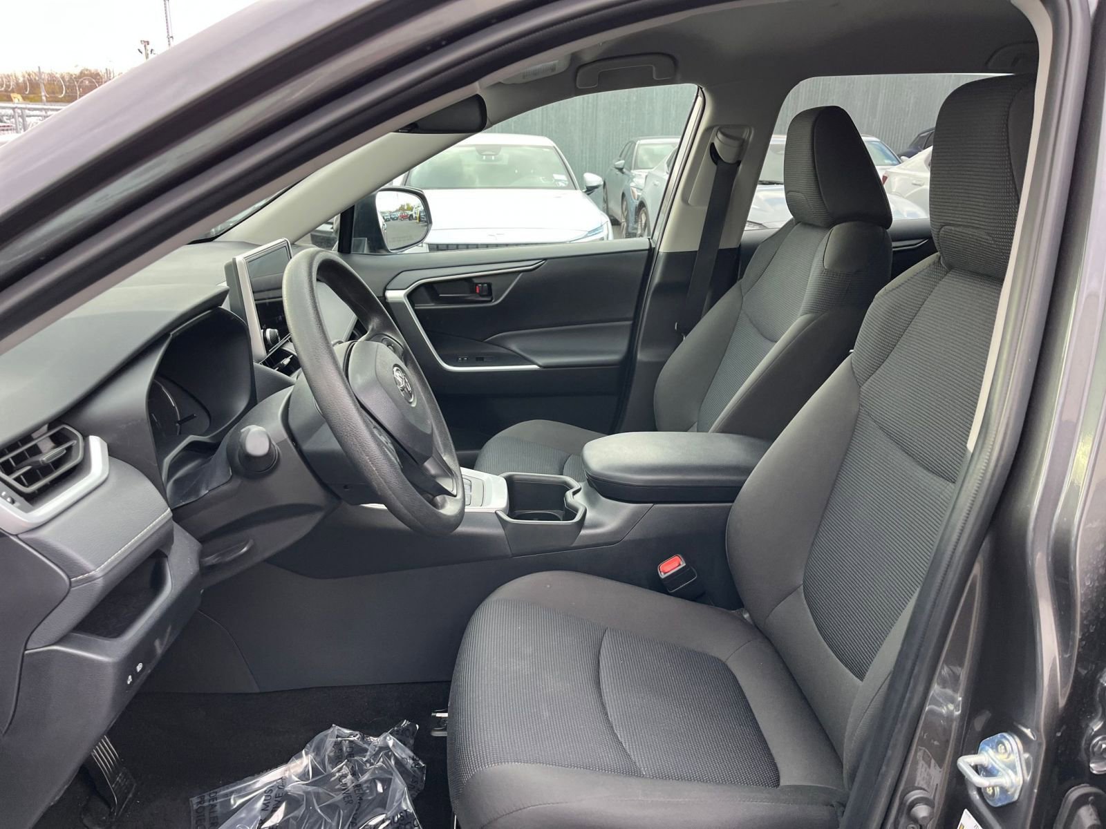 Used 2025 Toyota RAV4 LE image 35