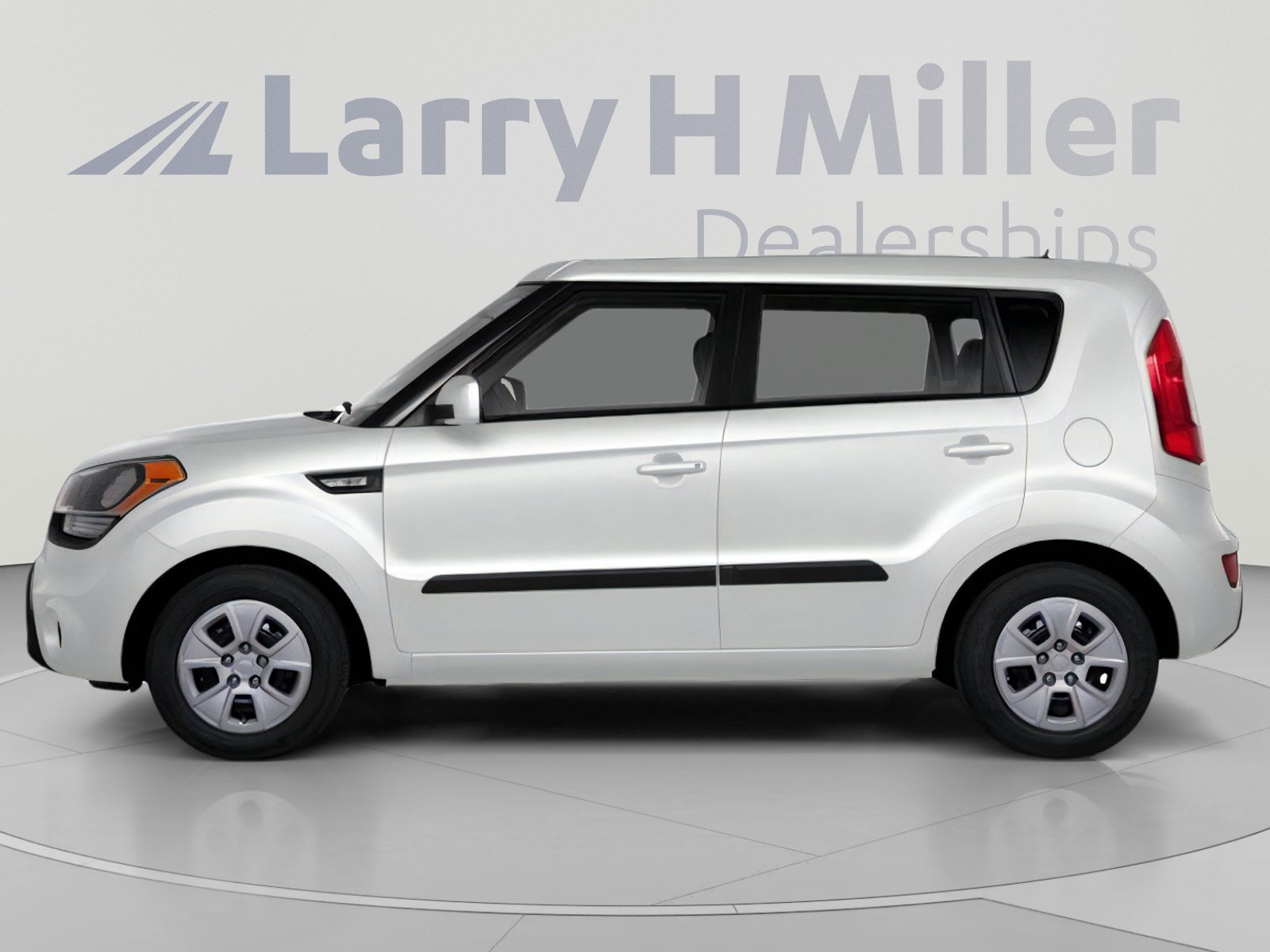Used 2013 Kia Soul + w/ Audio Pkg FWD image 3