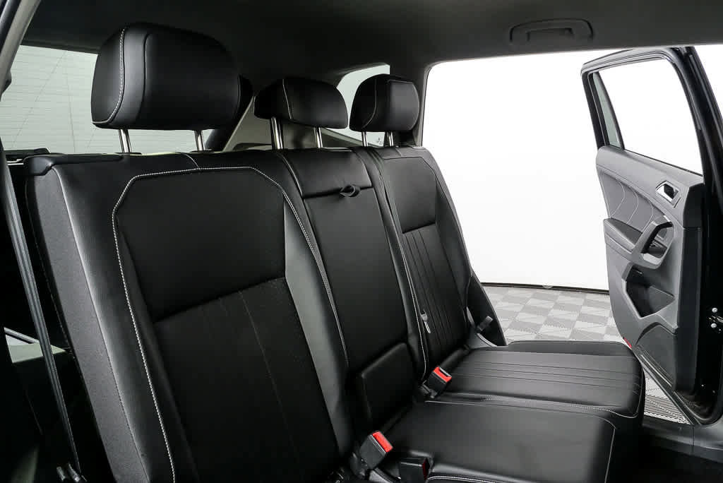 Certified 2023 Volkswagen Tiguan SE FWD image 22