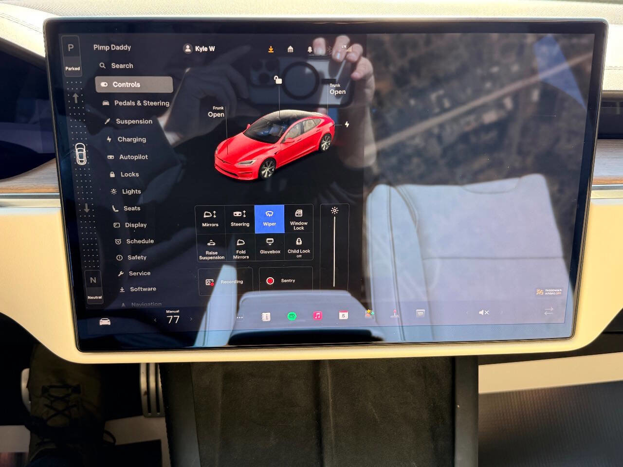 Used 2021 Tesla Model S Plaid image 24