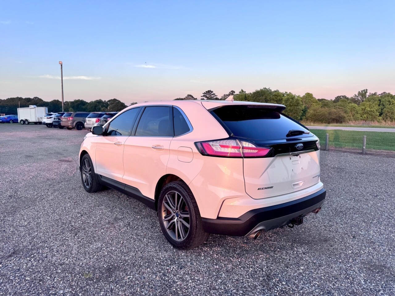 Used 2020 Ford Edge Titanium w/ Class II Trailer Tow Package AWD/4WD image 10