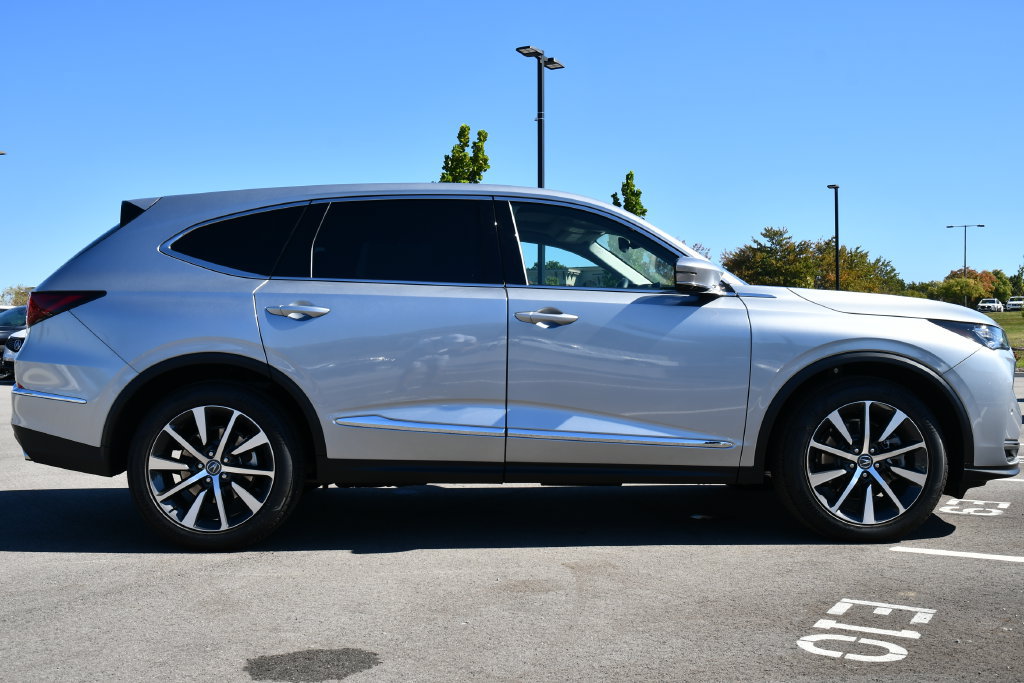 Certified 2026 Acura MDX w/ Technology Package AWD/4WD image 11
