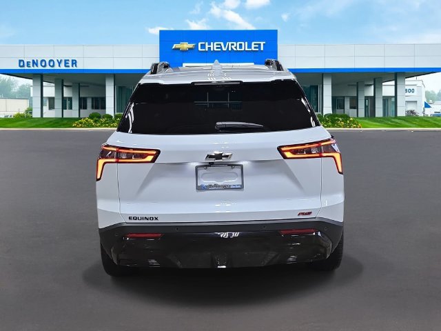 New 2026 Chevrolet Equinox RS w/ Convenience Package III FWD image 9
