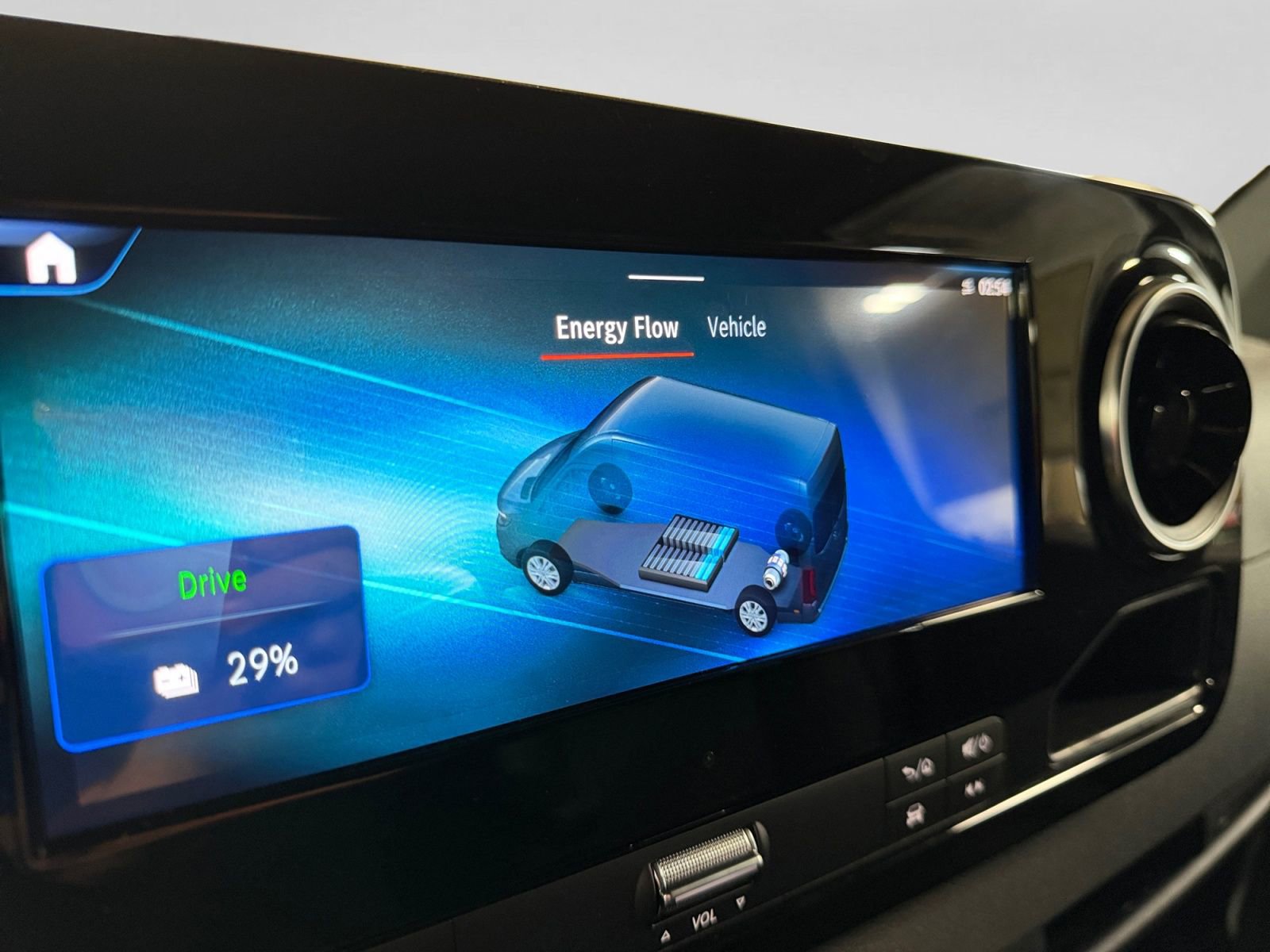 Used 2024 Mercedes-Benz eSprinter 170 Cargo w/ Dashboard Charging Package image 30