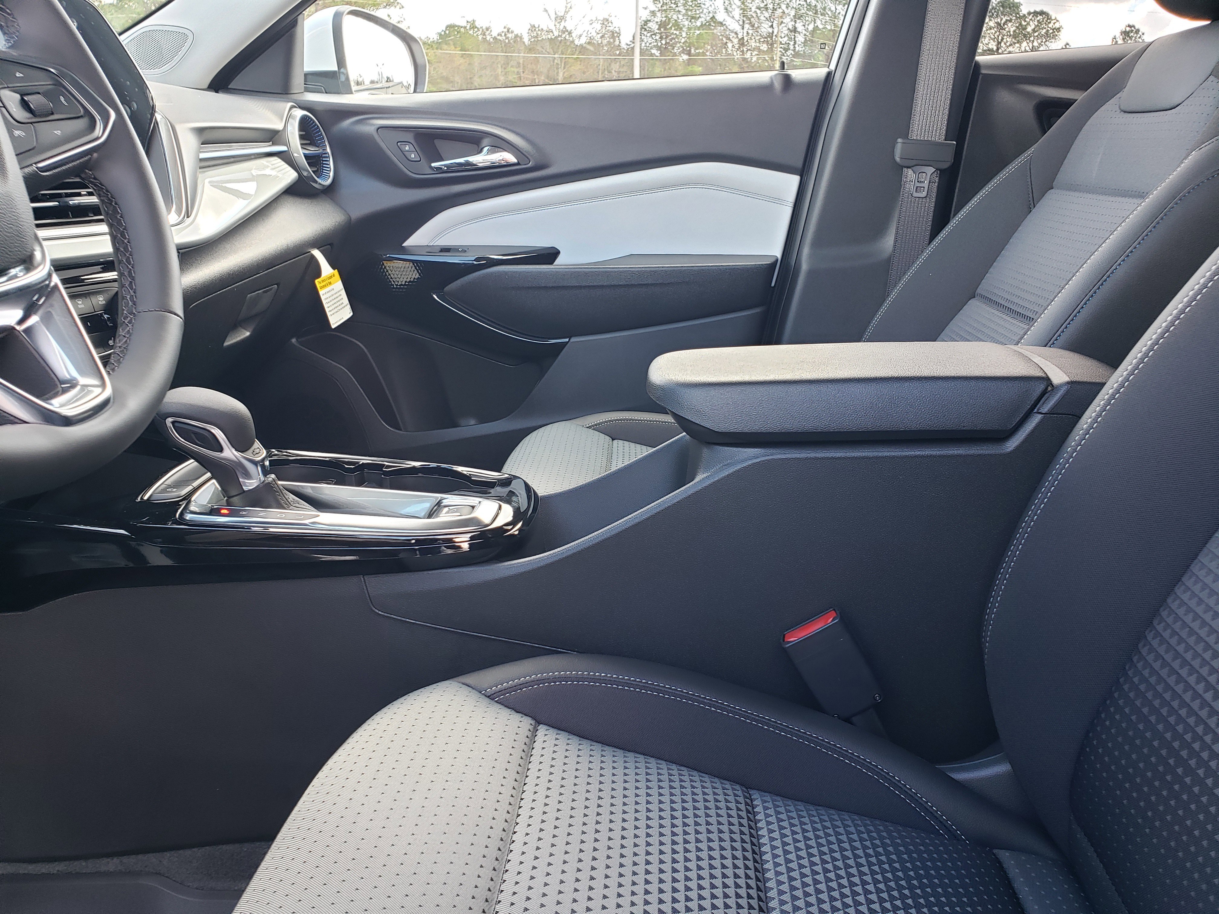 New 2026 Chevrolet Trax LT image 27