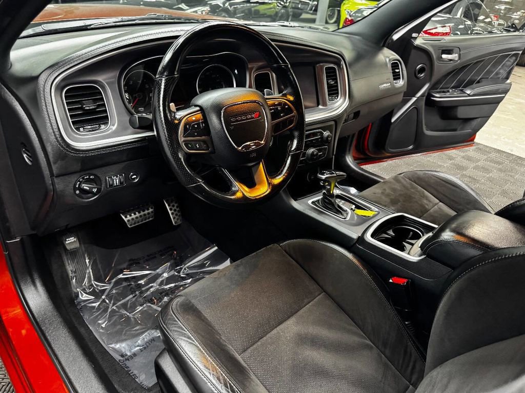 Used 2020 Dodge Charger R/T w/ Plus Group RWD image 36