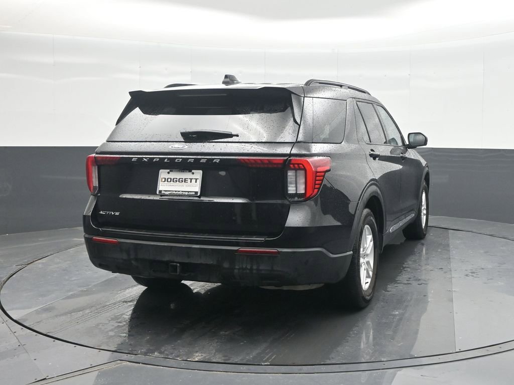 Used 2025 Ford Explorer Active image 25