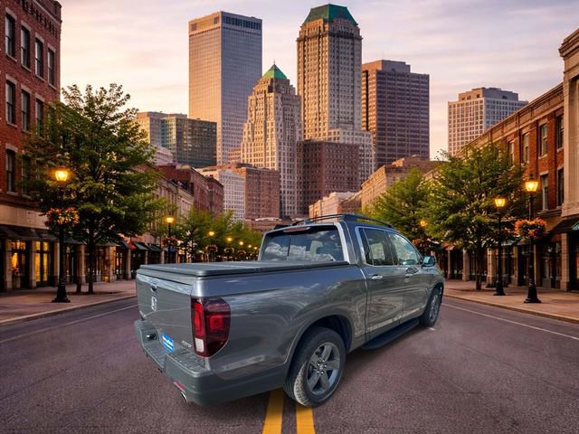 Used 2023 Honda Ridgeline RTL-E image 4