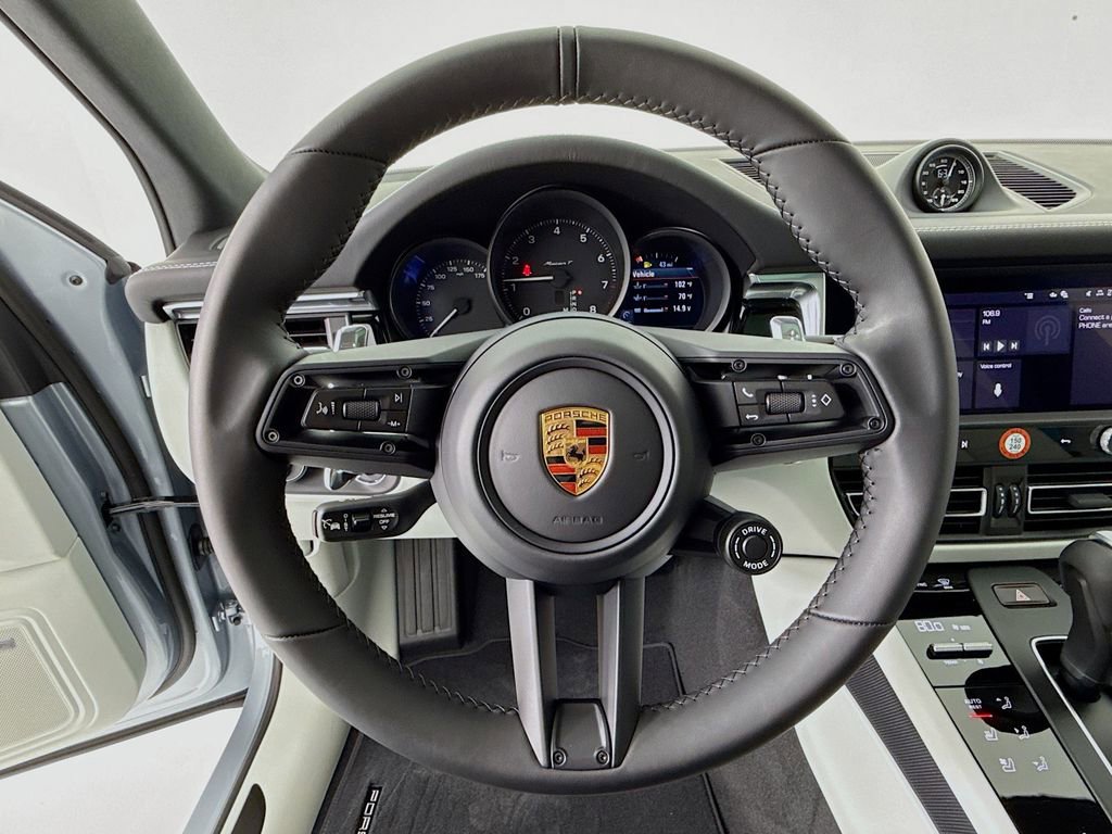 New 2026 Porsche Macan Turbo image 16