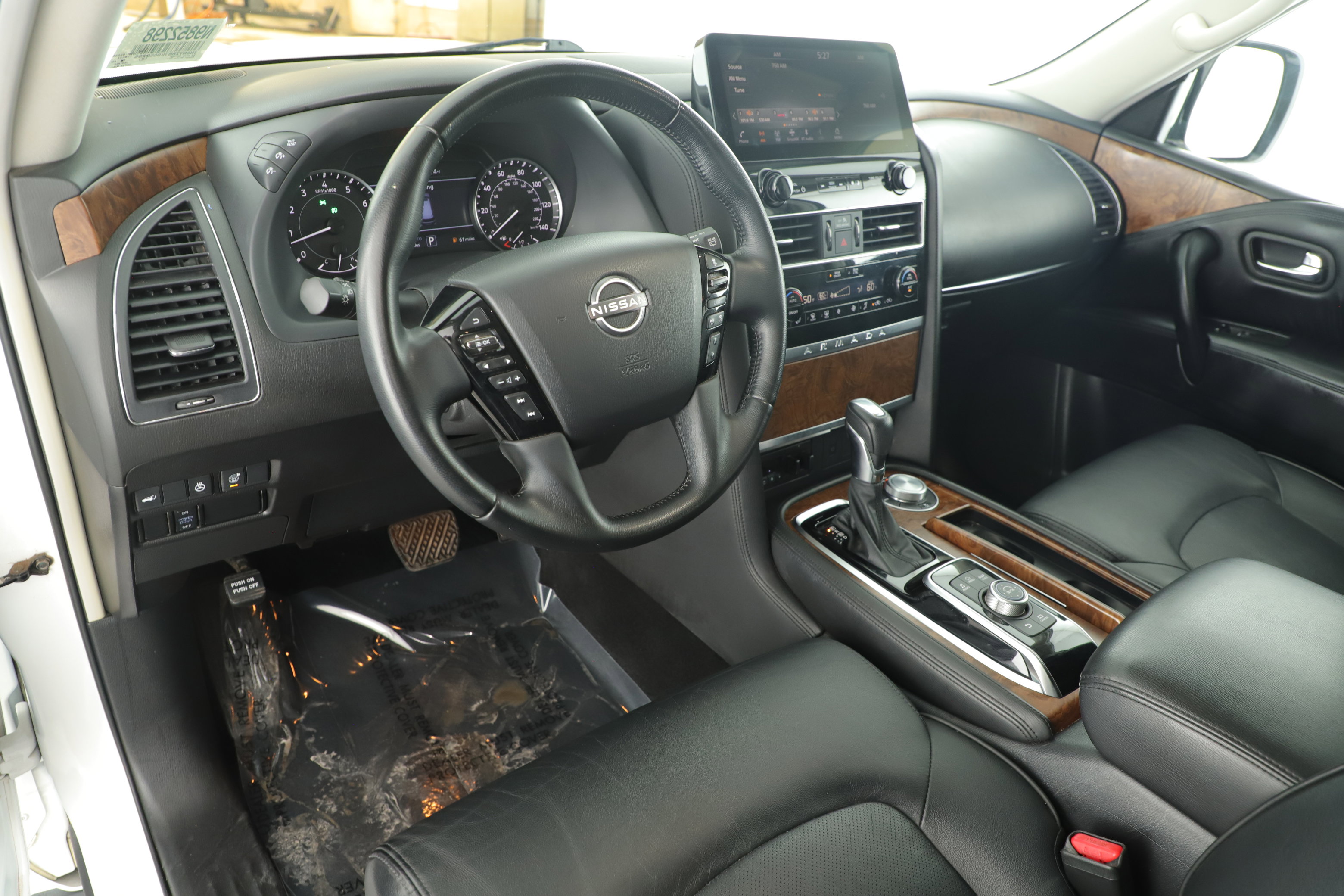 Used 2024 Nissan Armada SL w/ Captain's Chairs Package image 12