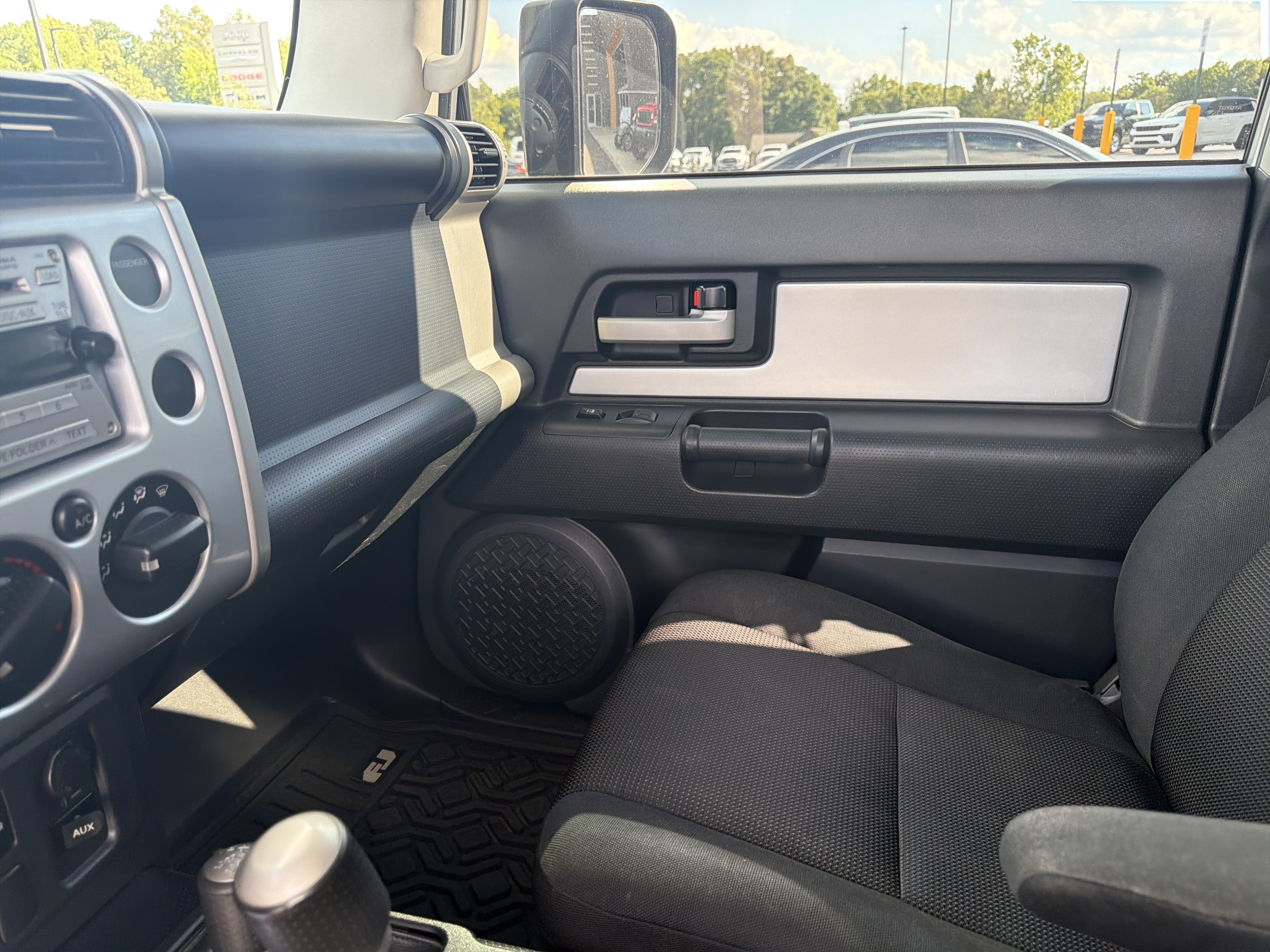 Used 2007 Toyota FJ Cruiser 4WD image 56