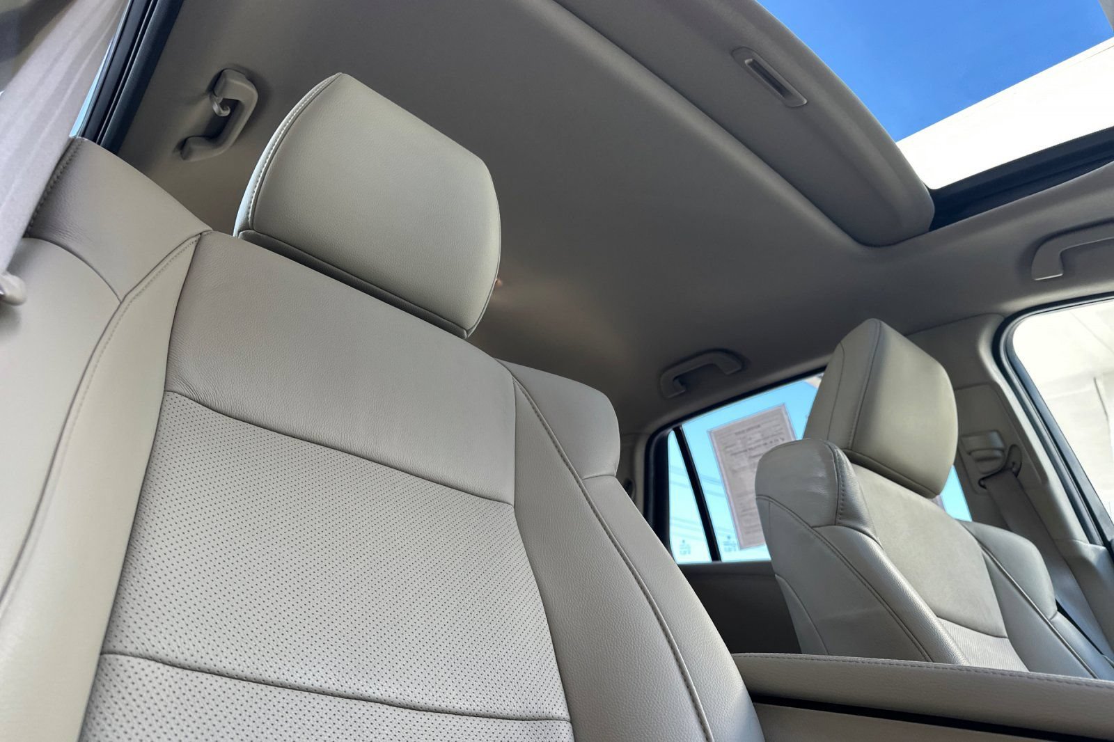 Used 2017 Acura RDX w/ Advance Package AWD/4WD image 17