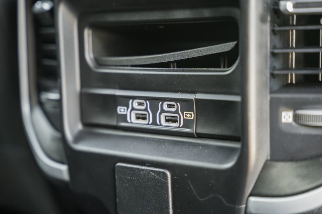 Used 2023 RAM 1500 Big Horn AWD/4WD image 39