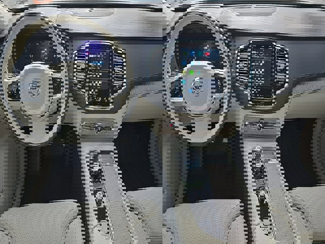 Used 2025 Volvo XC90 B6 Ultra w/ Protection Package Premier image 33