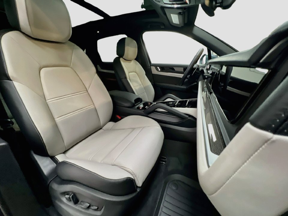 New 2026 Porsche Cayenne AWD/4WD image 30