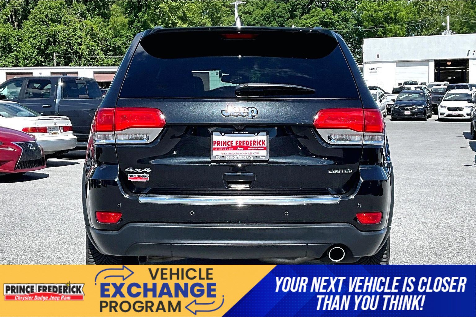 Used 2016 Jeep Grand Cherokee Limited AWD/4WD image 4