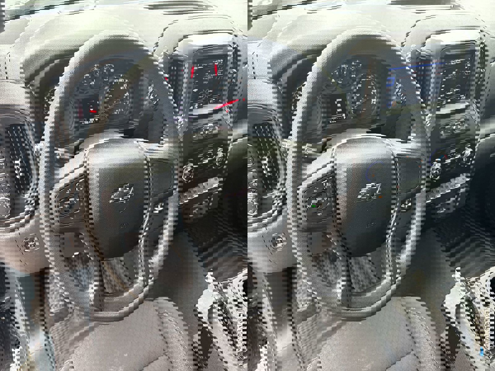 Used 2025 Chevrolet Silverado 1500 Custom Trail Boss image 18