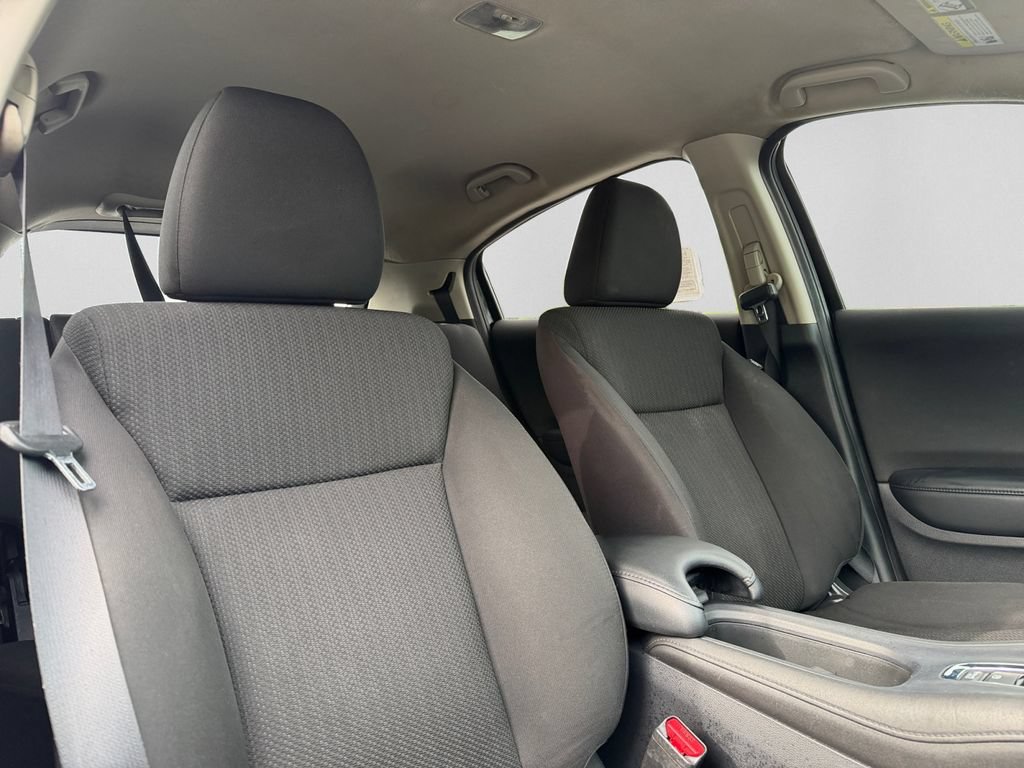 Used 2018 Honda HR-V LX image 33