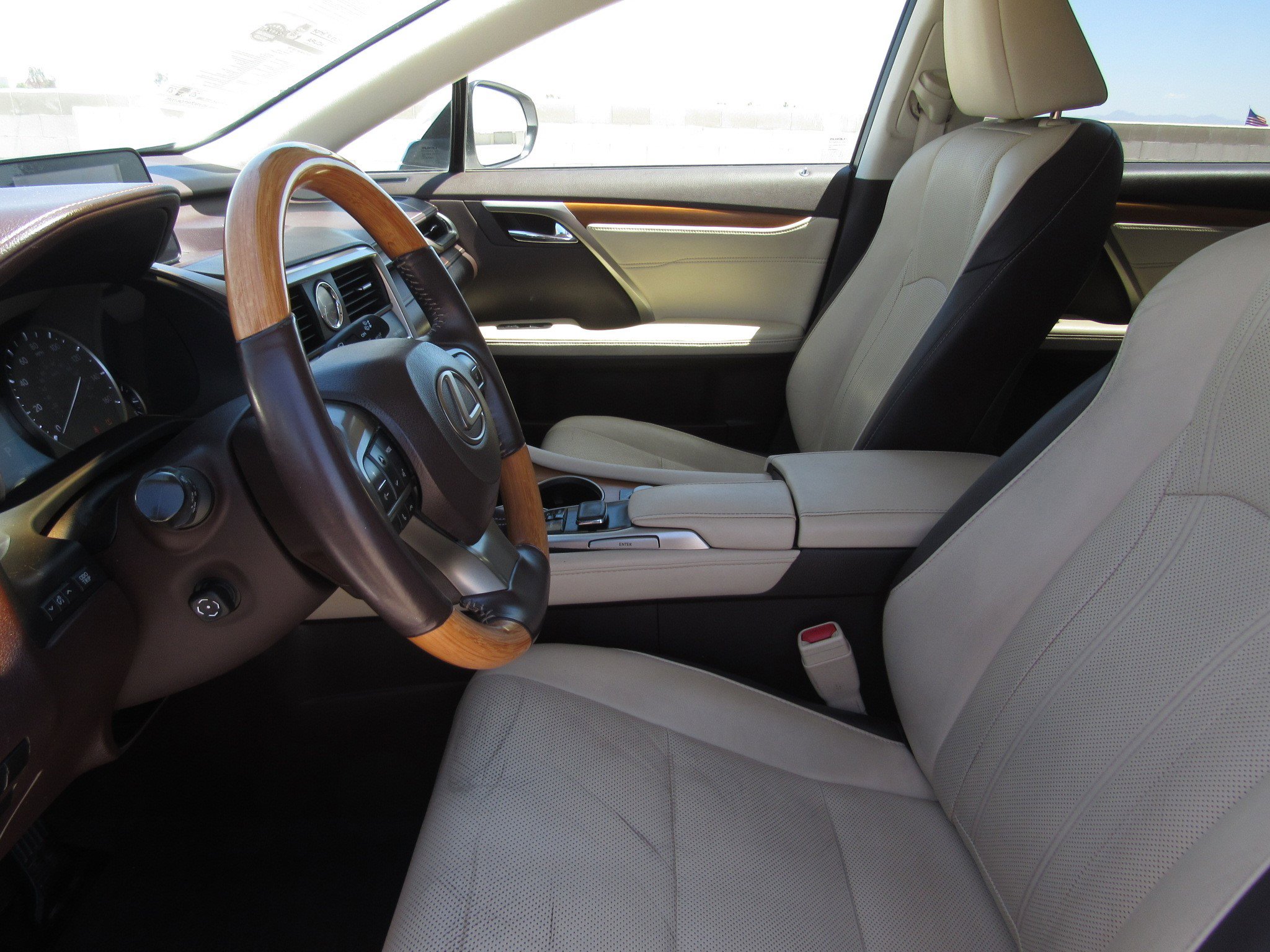 Used 2016 Lexus RX 350 FWD w/ Premium Package image 16