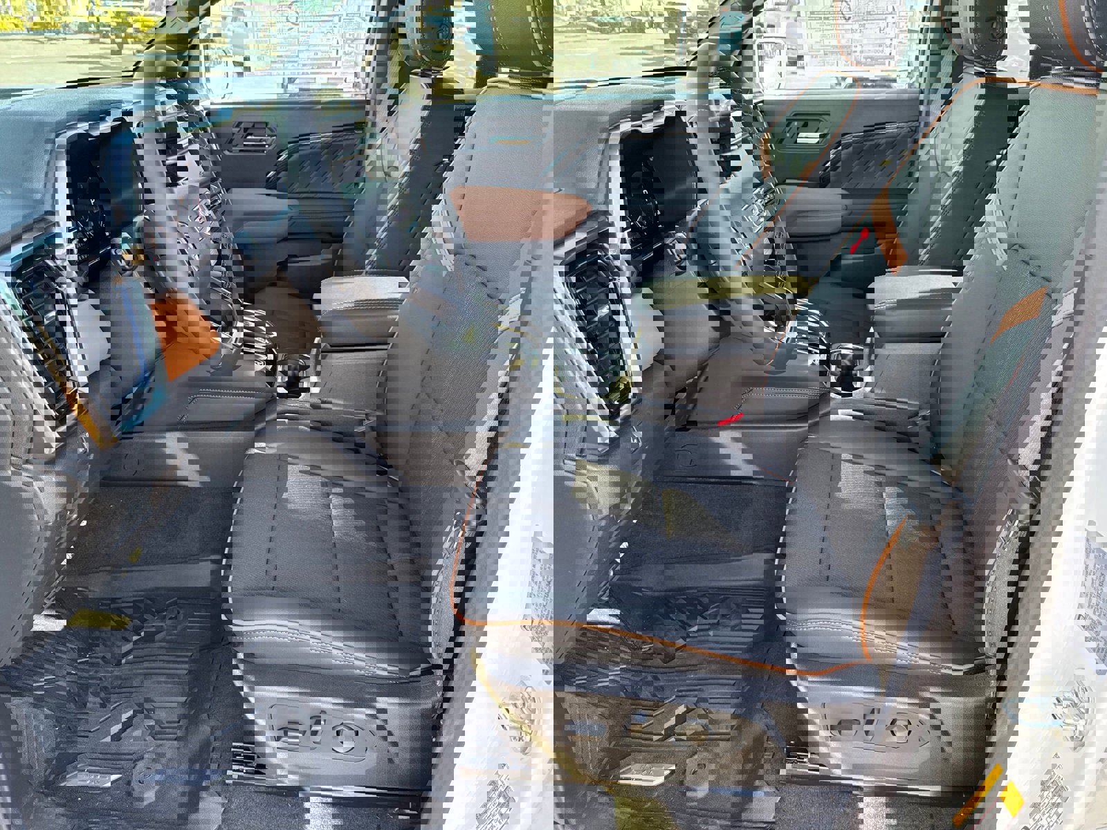 New 2026 GMC Canyon AT4 image 24