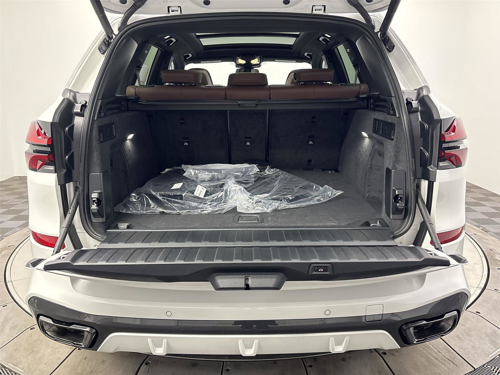 New 2026 BMW X5 xDrive40i w/ M Sport Package image 21