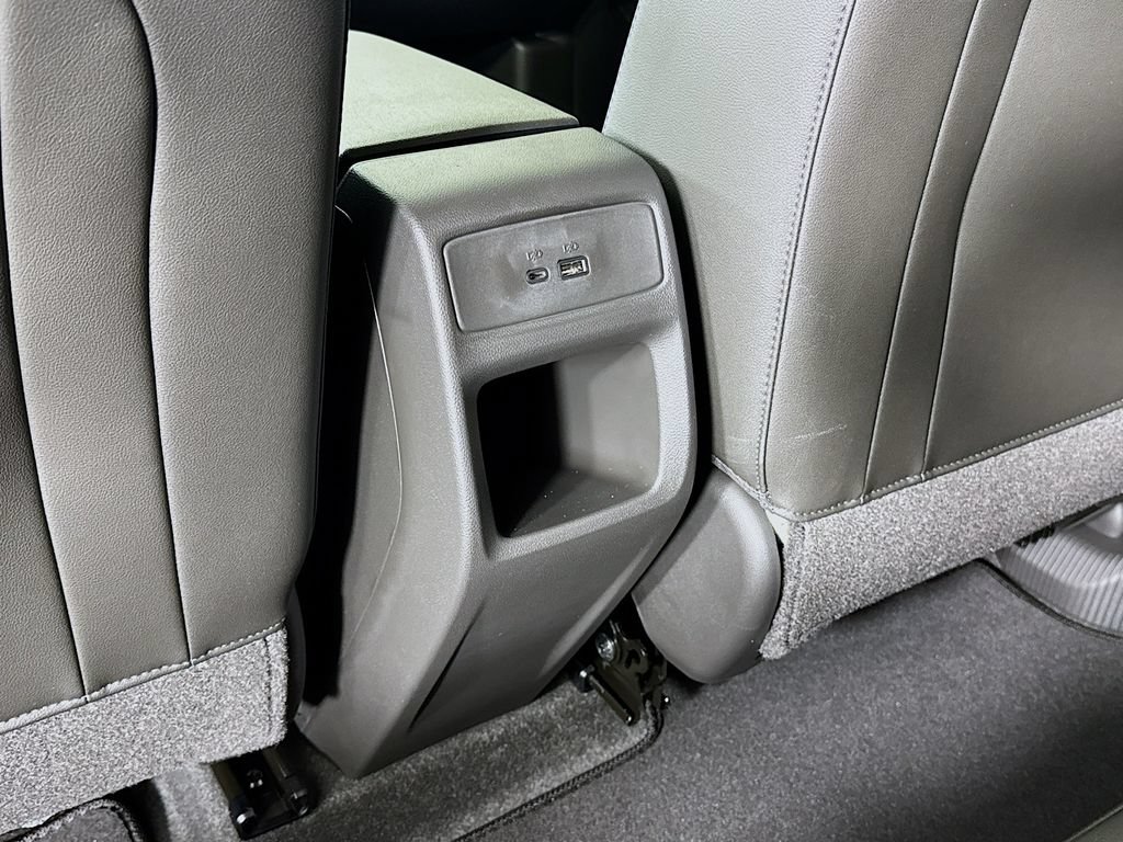 New 2026 Chevrolet Trax LT w/ Midnight Edition FWD image 25