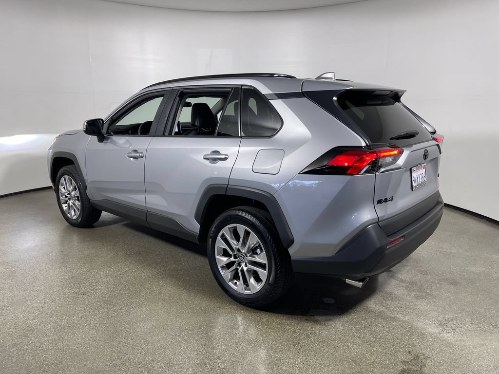 Certified 2025 Toyota RAV4 XLE Premium FWD image 5