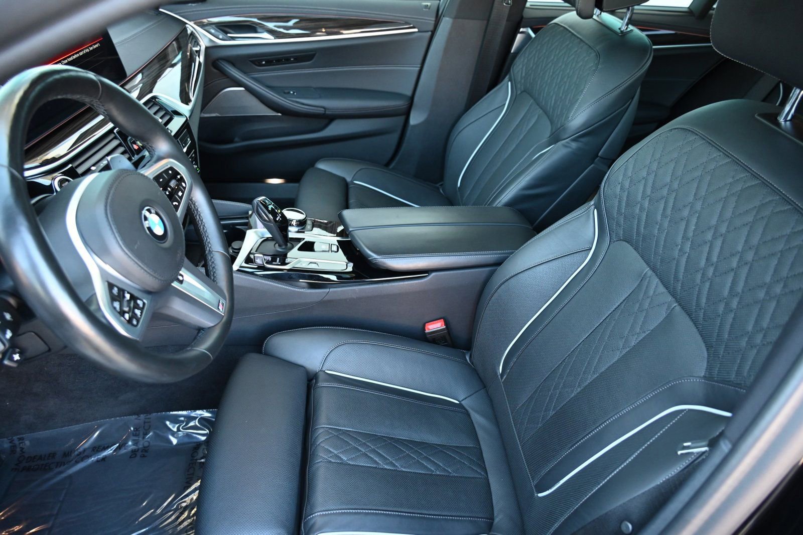 Certified 2022 BMW M550i xDrive w/ Executive Package image 9