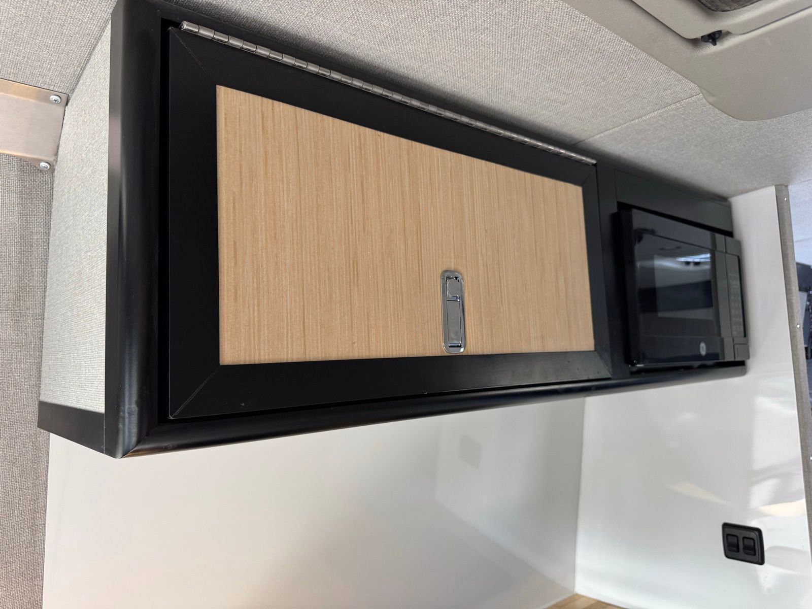 Used 2020 Mercedes-Benz Sprinter 2500 image 30