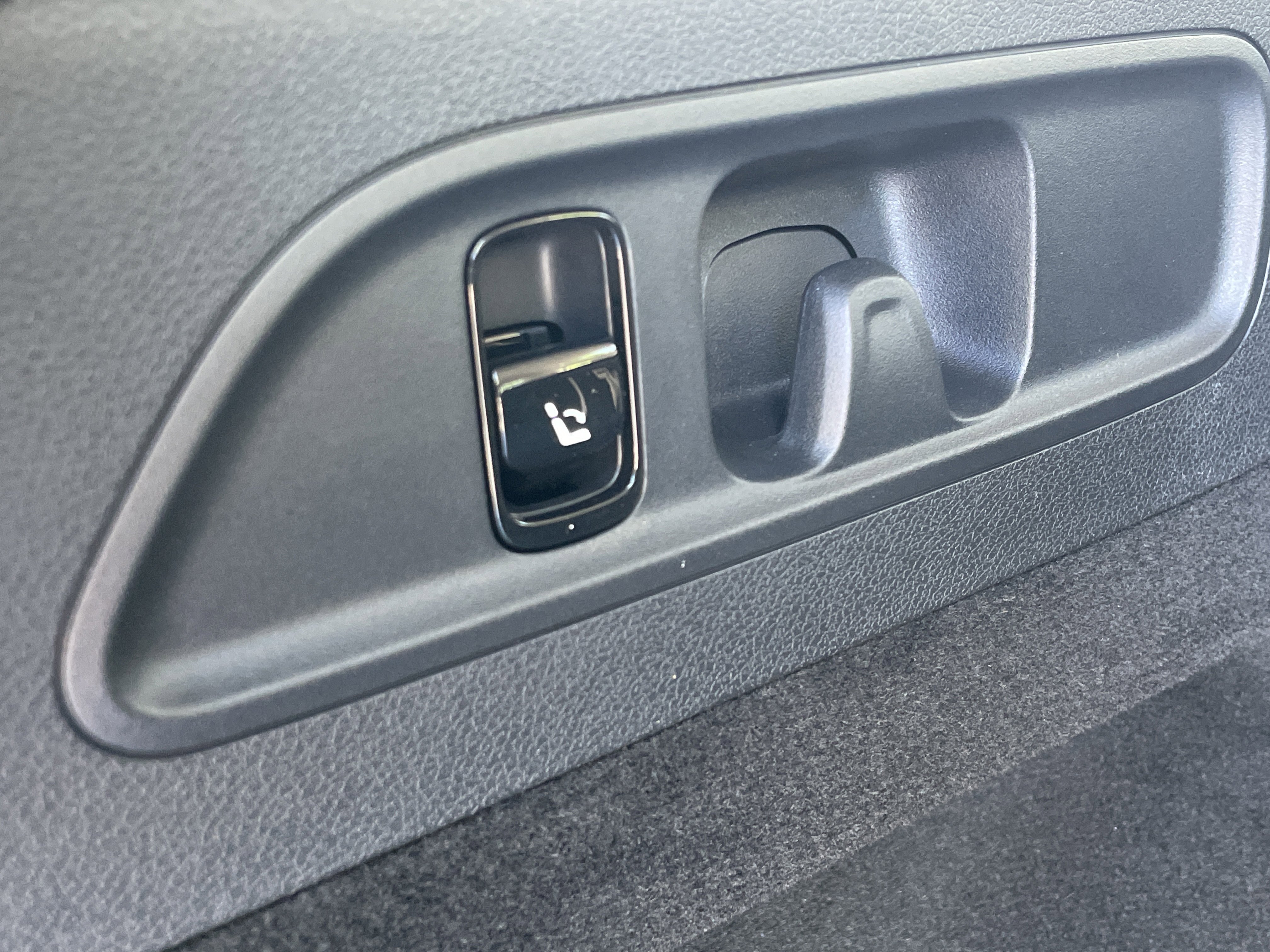 New 2026 Mercedes-Benz E 450 4MATIC All-Terrain Wagon image 10