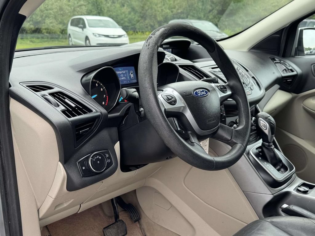 Used 2013 Ford Escape SE AWD/4WD image 2