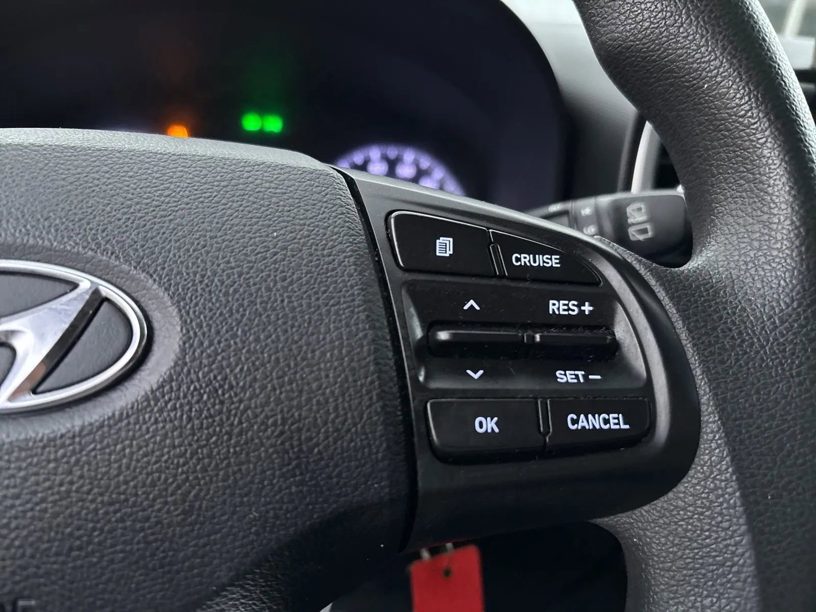 Used 2022 Hyundai Venue SE FWD image 16
