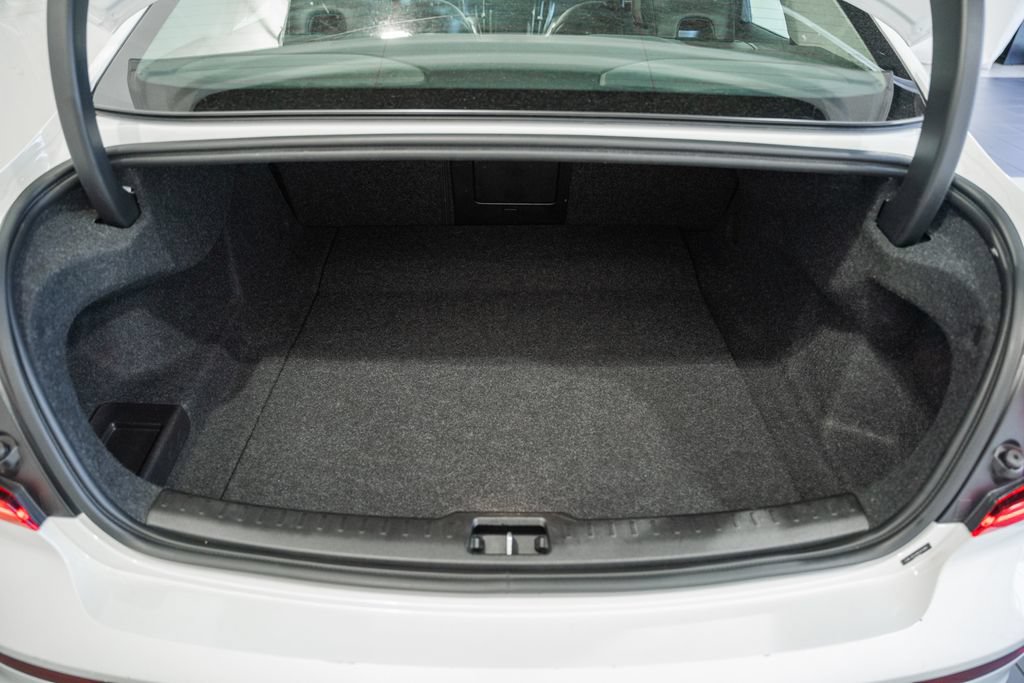Used 2024 Volvo S60 B5 Core FWD image 9