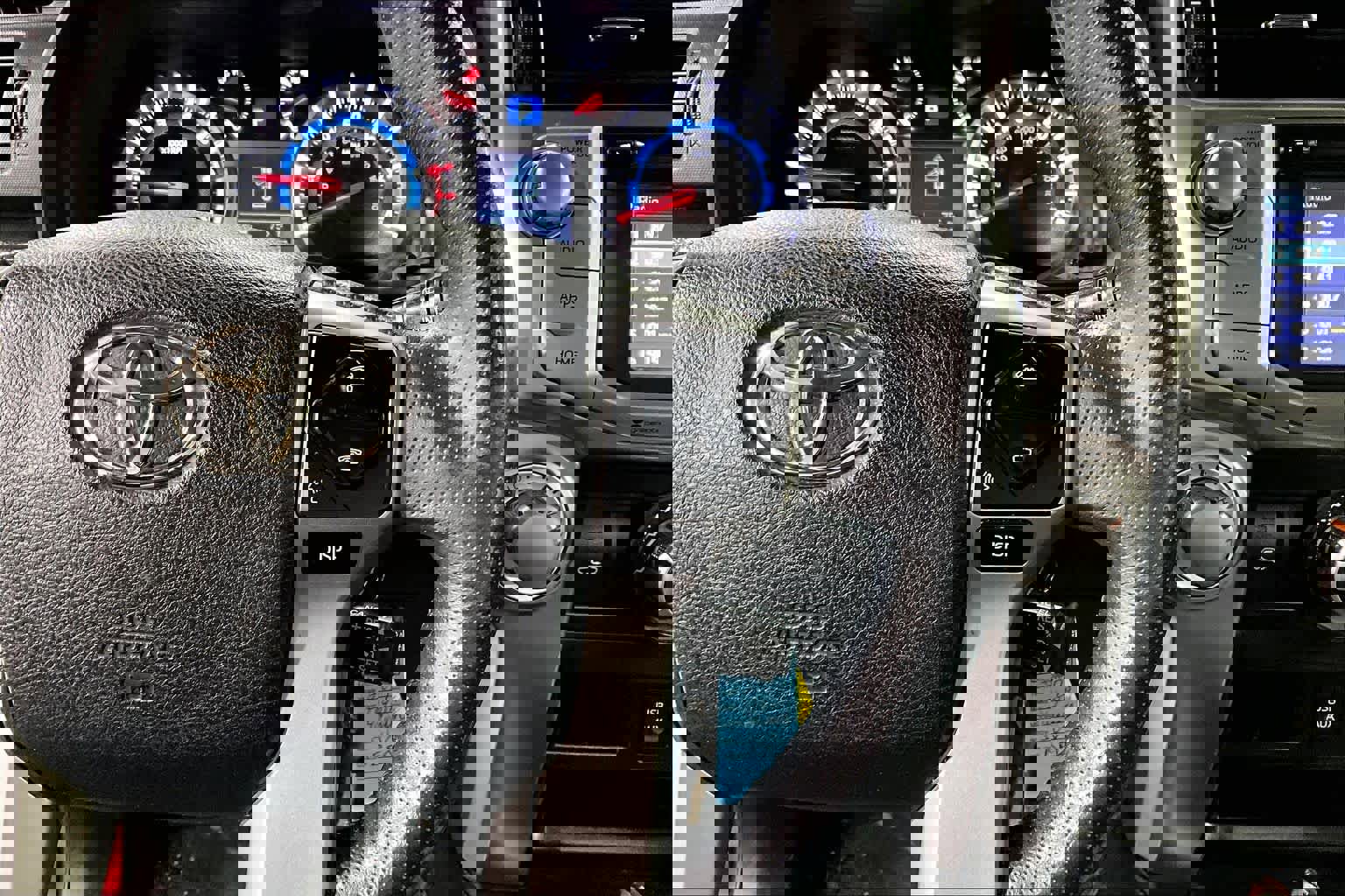 Used 2017 Toyota 4Runner SR5 Premium AWD/4WD image 25