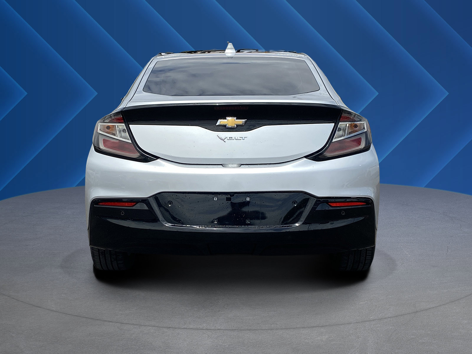 Used 2017 Chevrolet Volt Premier w/ Driver Confidence II Package FWD image 4