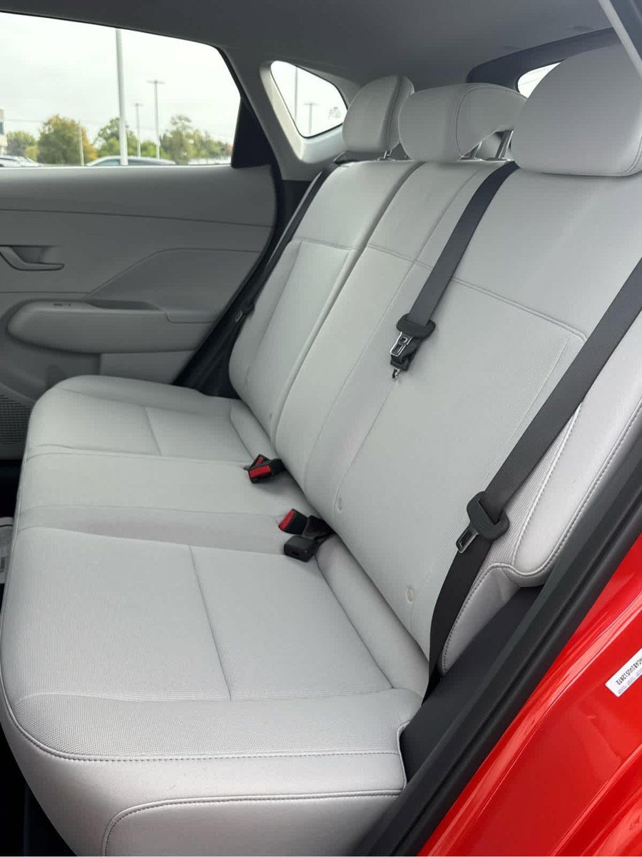 New 2027 Hyundai Kona SE AWD/4WD image 35