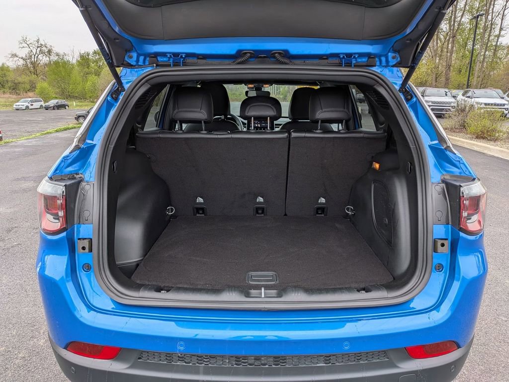 Used 2024 Jeep Compass Limited w/ Sun and Sound Group image 5