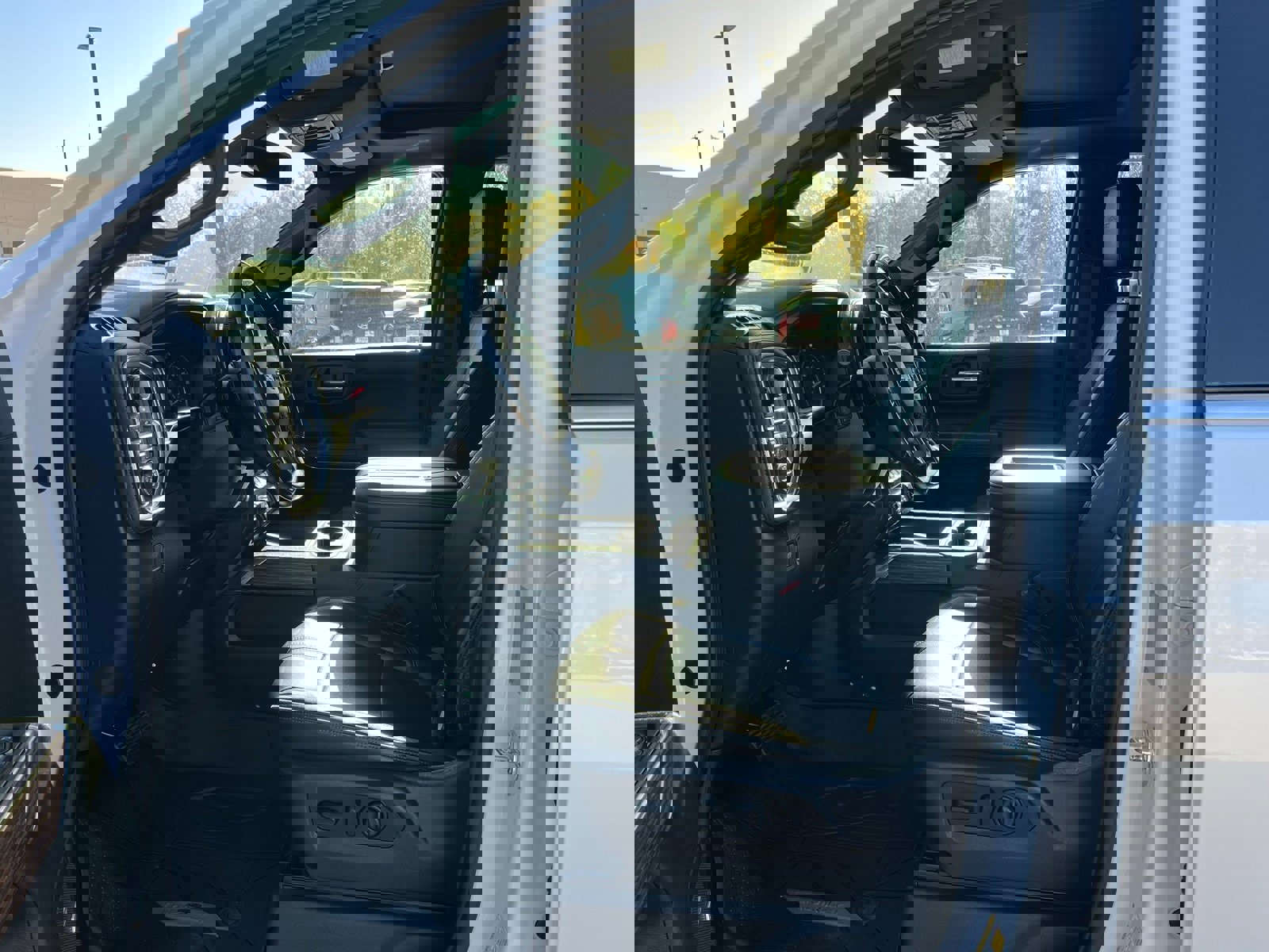 Used 2019 Chevrolet Silverado 1500 High Country w/ Z71 Off-Road Package image 23