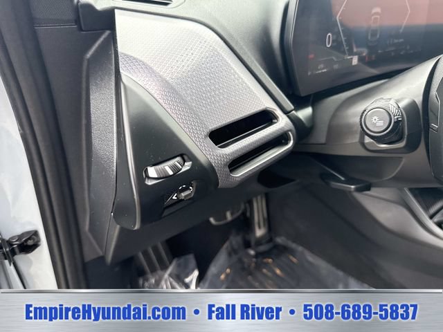 Used 2025 BMW 228i xDrive AWD/4WD image 21