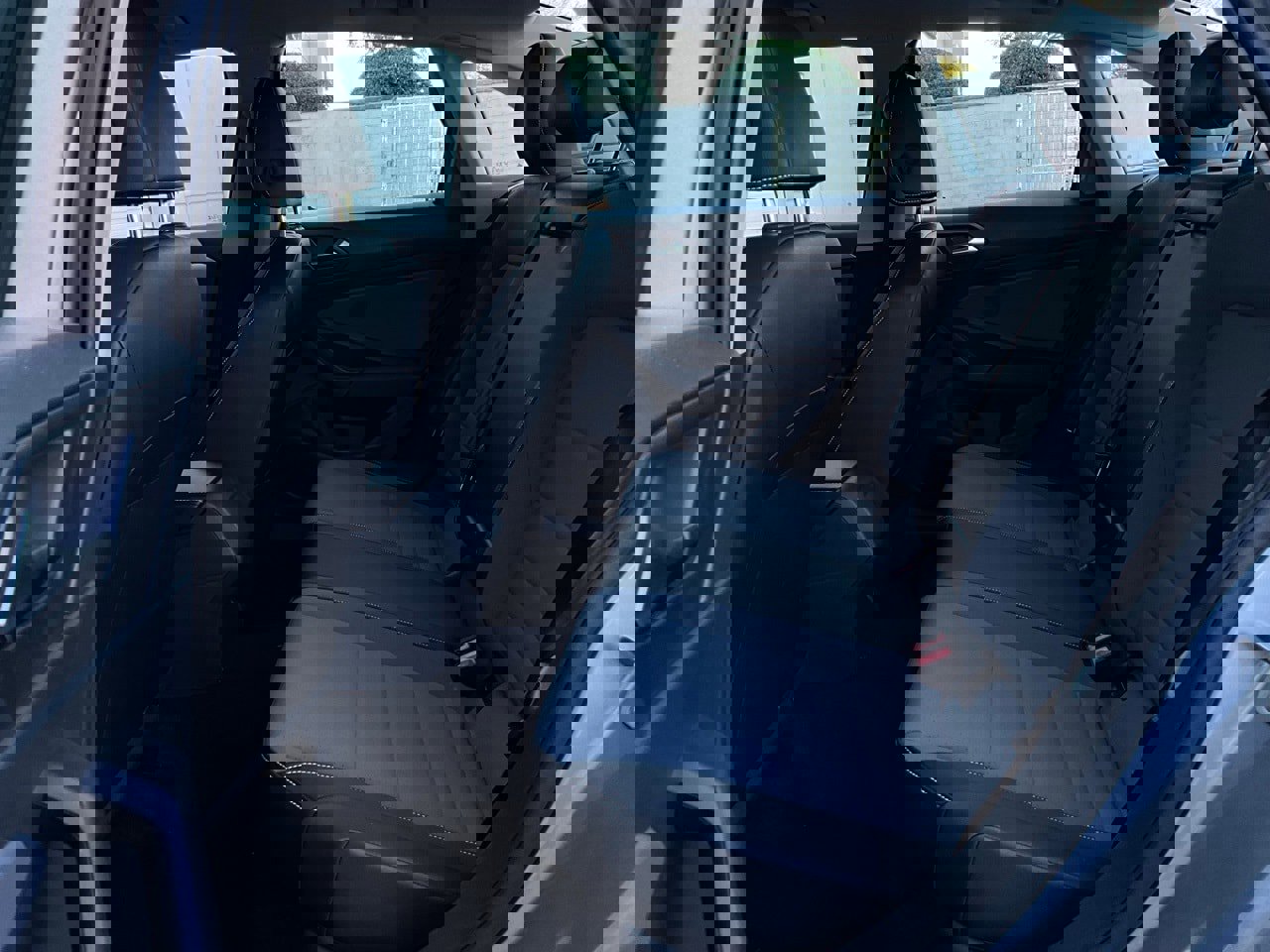 Used 2025 Volkswagen Jetta SE image 12